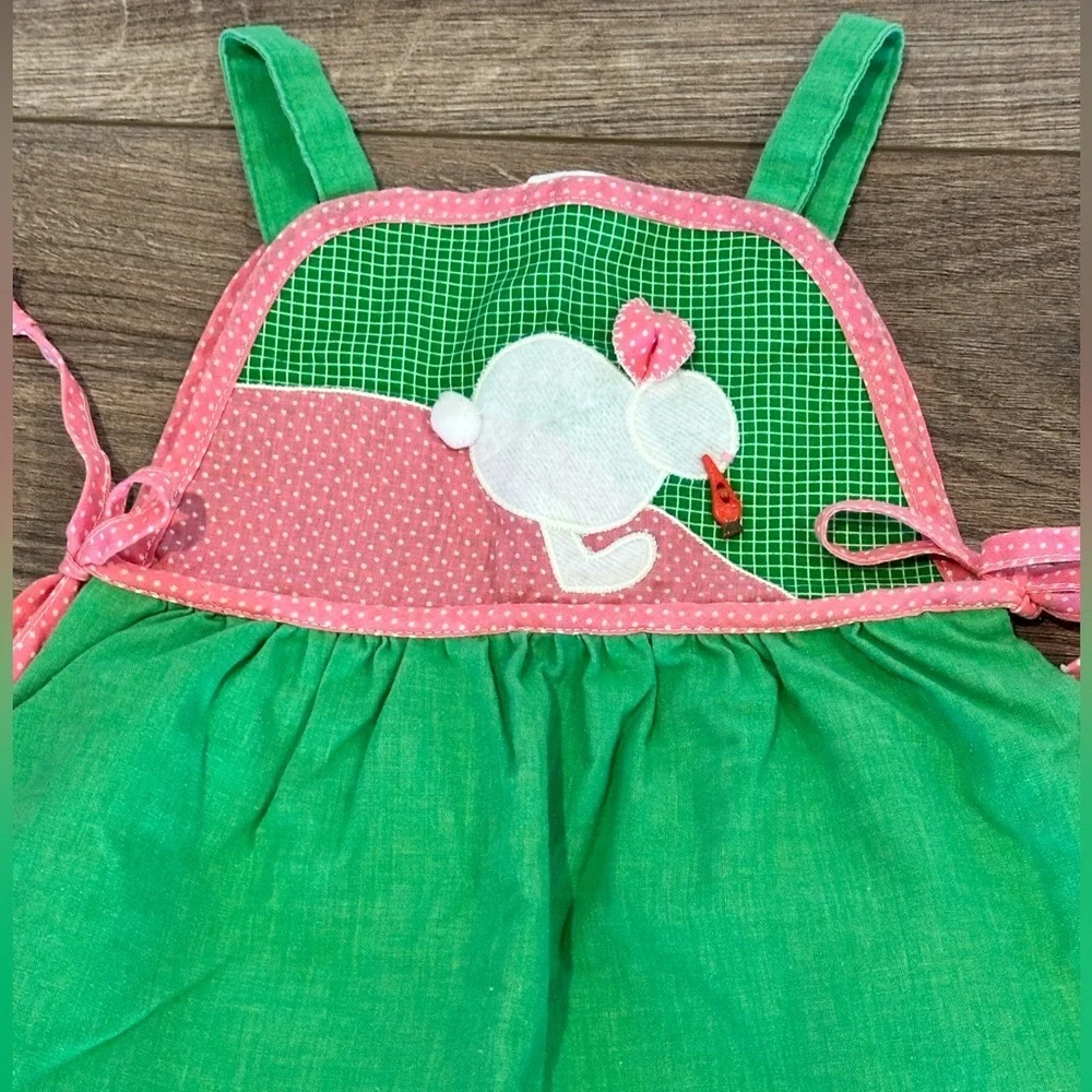 Girls 6 Vintage Easter Green and Pink Jumper Dress with Easter Bunny and Carrot